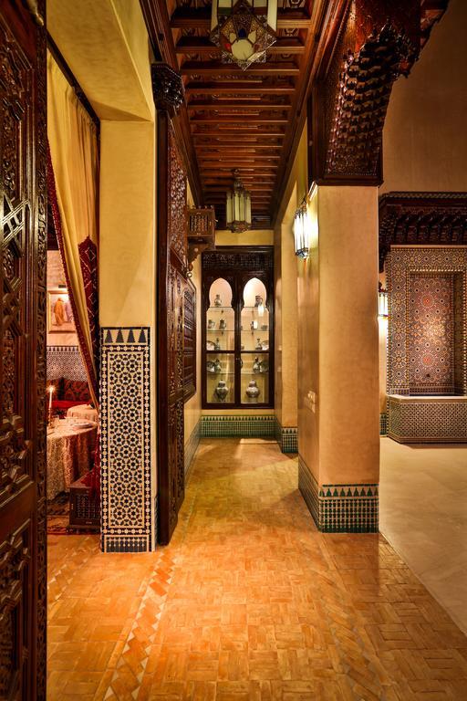 马拉喀什 里亚德克尼莎摩洛哥传统庭院酒店 外观 照片 Interior of the hotel