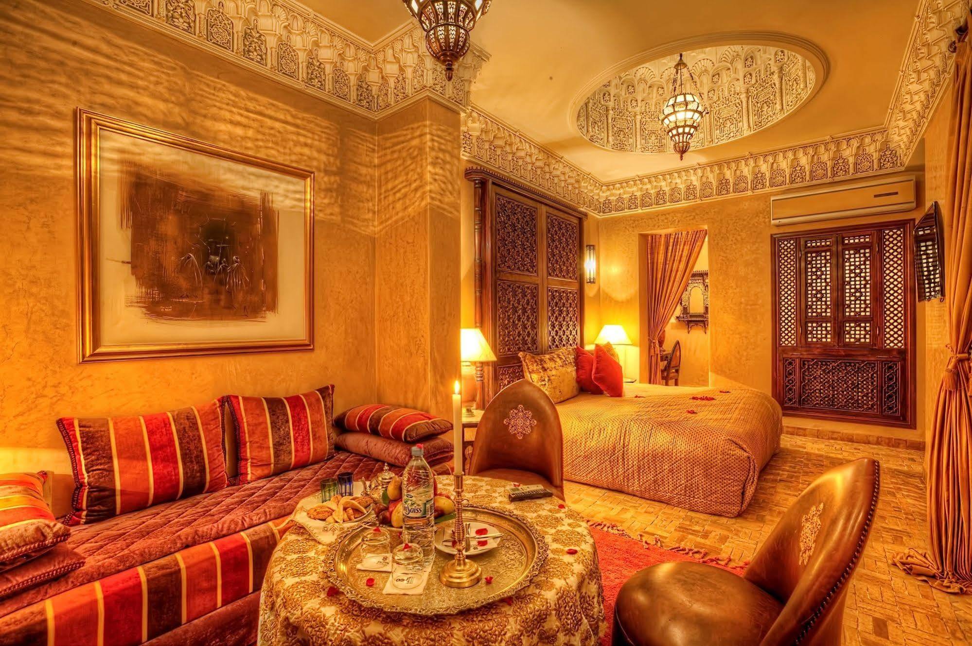 马拉喀什 里亚德克尼莎摩洛哥传统庭院酒店 外观 照片 Suite at the Hotel